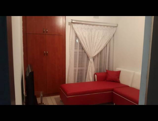 3 BEDROOM TOWNHOUSE FOR SALE IN RYNSOORD